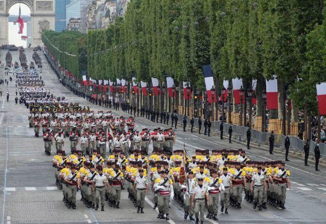 França reforça policiamento para evitar novos protestos no Dia da Bastilha França reforça policiamento para evitar novos protestos no Dia da Bastilha