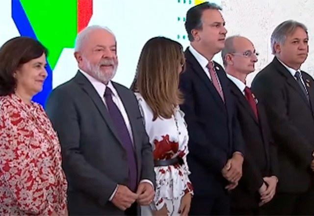Ao vivo:  governo relança o Mais Médicos