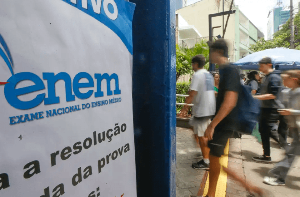 Aplicação do Exame Nacional do Ensino Médio | Divulgação/Paulo Pinto/Agência Brasil