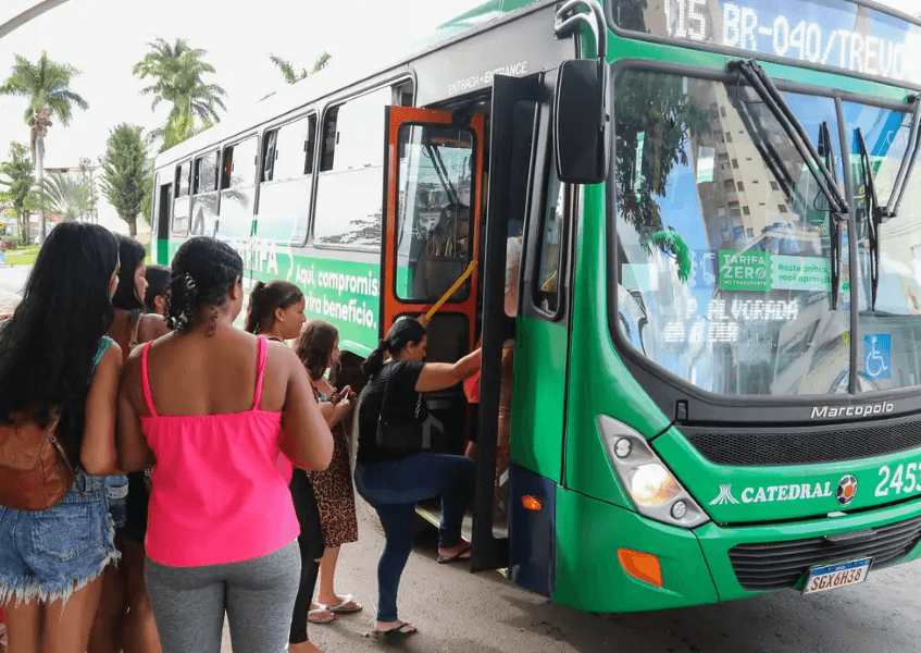 Área de transportes teve queda de 1,4% e pressionou resultado do índice em novembro de 2025 | Divulgação/Wilson Dias/Agência Brasil