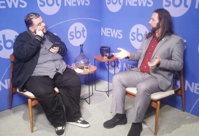 Armindo Ferreira e Paulo Cardoso, da Anatel, conversam sobre TV 3.0 durante a SET Expo 2023
