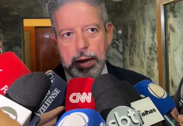 Arthur Lira (PP-AL), presidente da Câmara, dá entrevista em Portugal | Murilo Fagundes/SBT