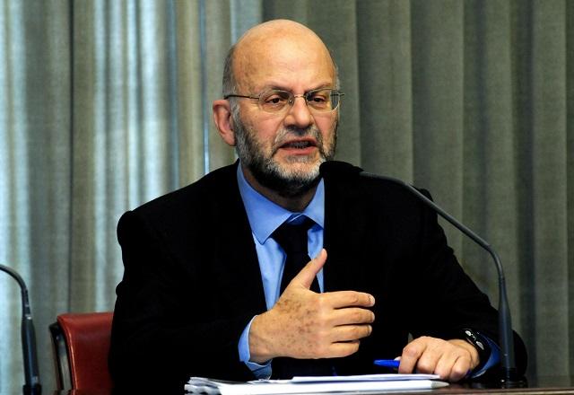 João Sayad fala ao microfone (Divulgação/Assembleia Legislativa de São Paulo)