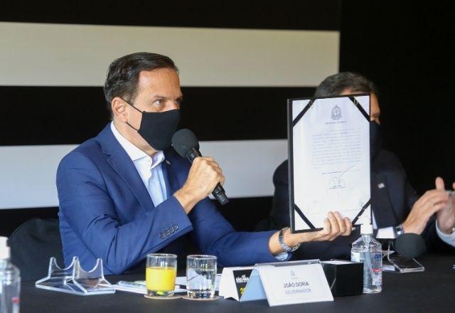 Assinatura do contrato de concessão do Núcleo Caminhos do Mar | Divulgação
