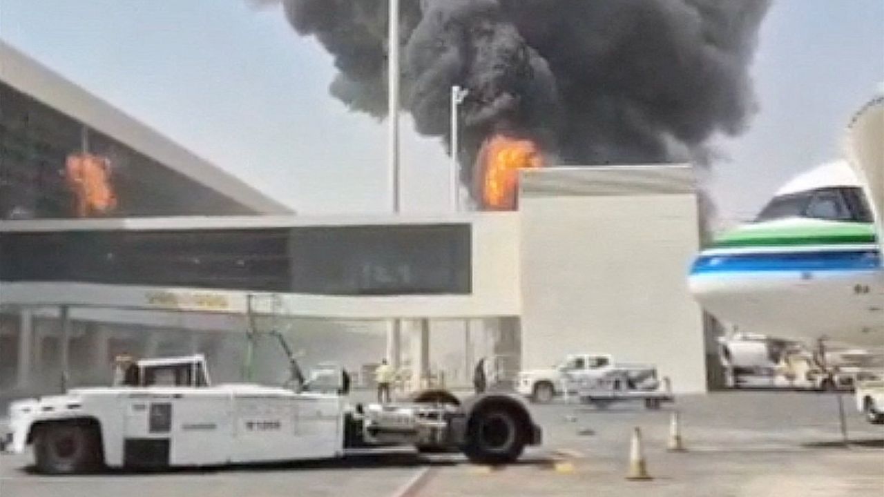 Vídeo mostra ataque houthi contra aeroporto saudita