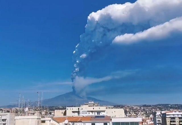 Atividade vulcânica causou pequenas explosões e formou língua de lava | Reprodução