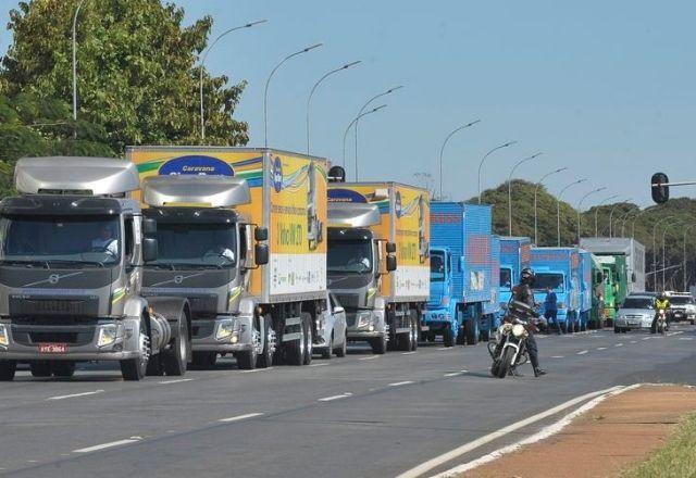 Aumento do preço dos combustíveis vem causando insatisfação entre os caminhoneiros | Agência Brasil