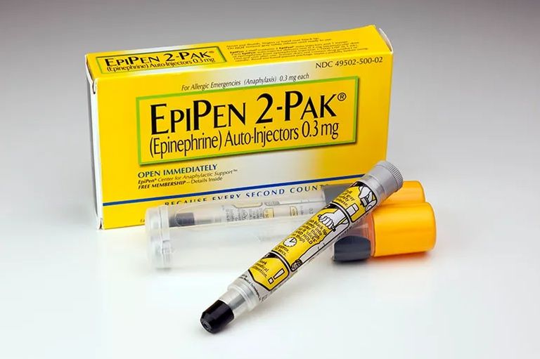 Autoinjetor de adrenalina Epipen não tem registro na Anvisa | Divulgação