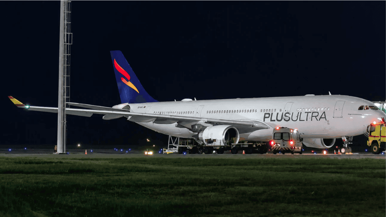 Avião faz pouso de emergência em Natal Avião faz pouso de emergência em Natal