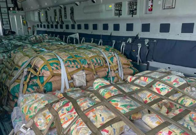 Avião da FAB leva mantimentos para a Faixa de Gaza