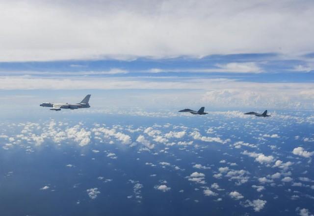 Aviões no ar
