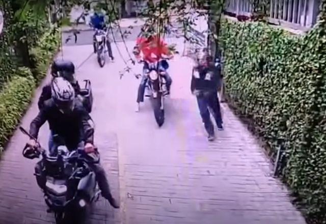 Bandidos e vítima foram baleados