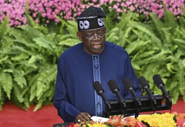 Ataque deixa ao menos 40 mortos na Nigéria, diz presidente Bola Tinubu | Foto: Reprodução/Greg Baker, via AP