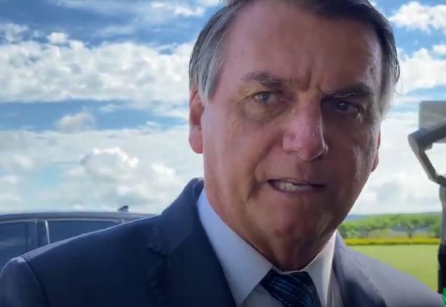 Bolsonaro com apoiadores |reprodução YouTube Foco do Brasil