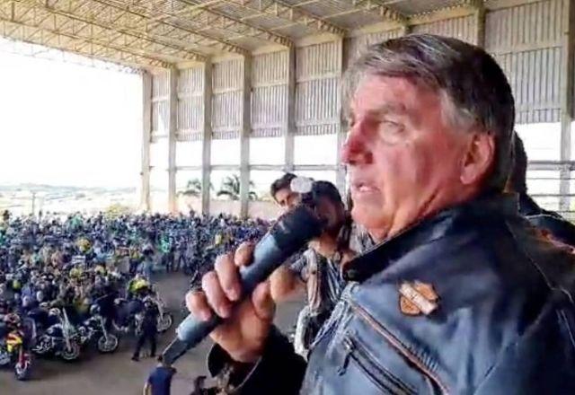Bolsonaro diz que acordo entre TSE e WhatsApp não será cumprido