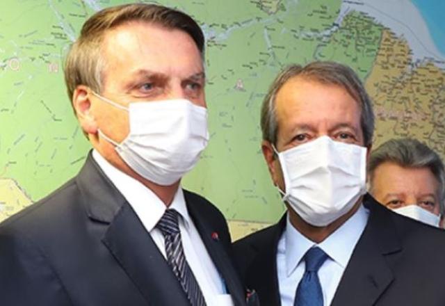 Bolsonaro e Valdemar Costa Neto