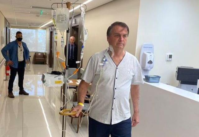 Bolsonaro em hospital