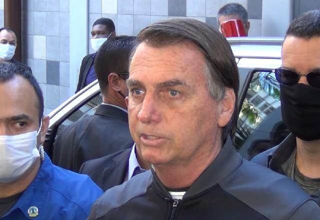 Bolsonaro recebe alta
