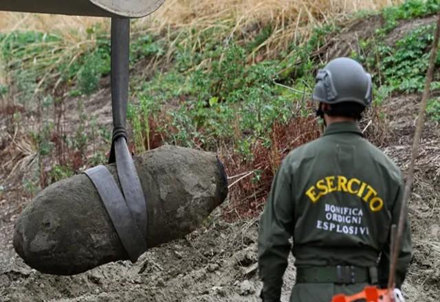 Bomba sendo enguiçada