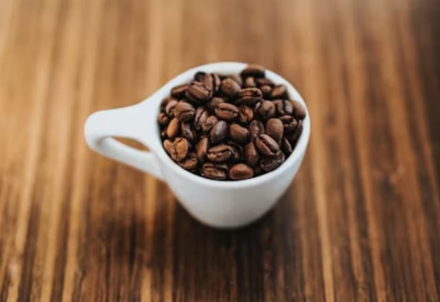 Preço do café sobe quatro vezes mais que a inflação e atinge recorde histórico Preço do café sobe quatro vezes mais que a inflação e atinge recorde histórico