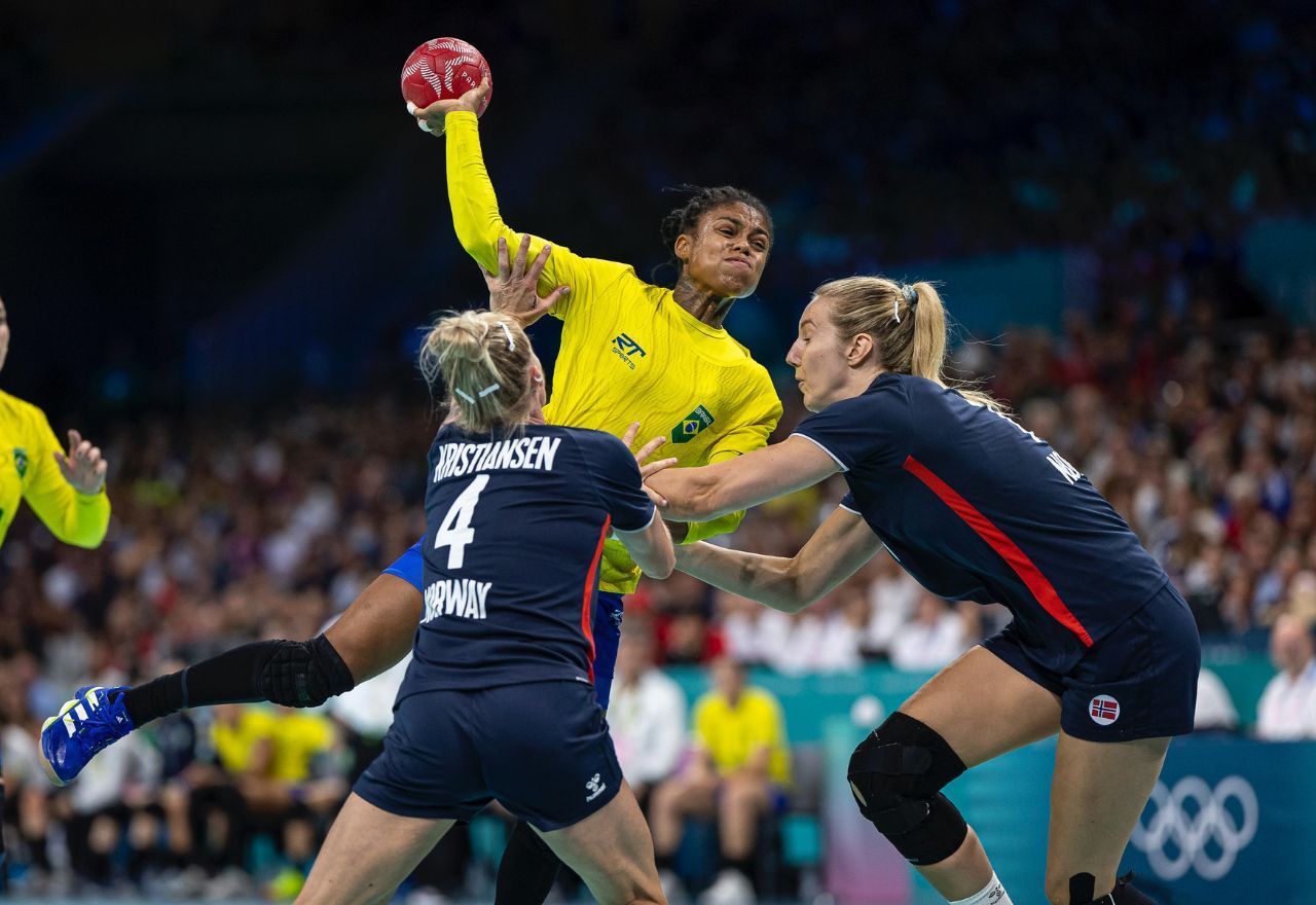Brasil perde para Noruega no handebol feminino e se despede das Olimpíadas nas quartas. Foto: Bruno Ruas/CBHb