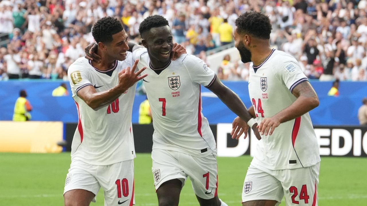 Imagem da notícia: Com chuva de gols, Inglaterra bate França e garante 3º lugar Imagem da notícia: Com chuva de gols, Inglaterra bate França e garante 3º lugar