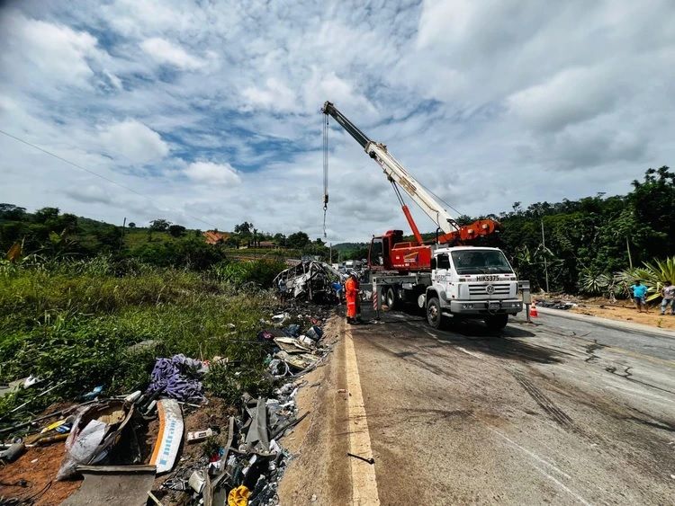 SBT News ao vivo: caminhoneiro envolvido em acidente com 41 mortos é liberado pela polícia