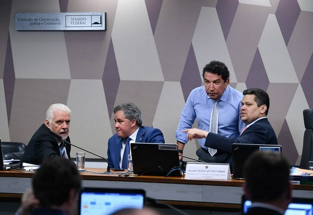 CCJ PEC Das Drogas