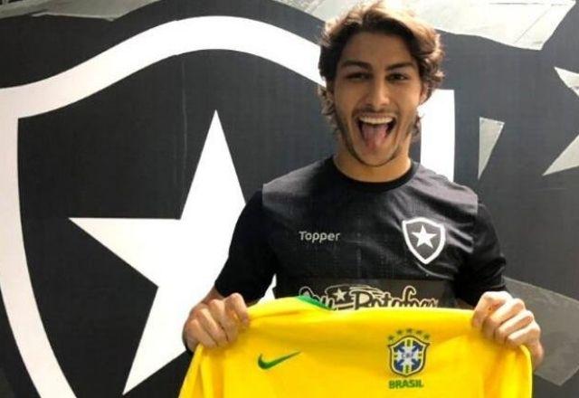 Justiça também pede que ex-atleta tenha seu direito de dirigir suspenso | Divulgação/CP