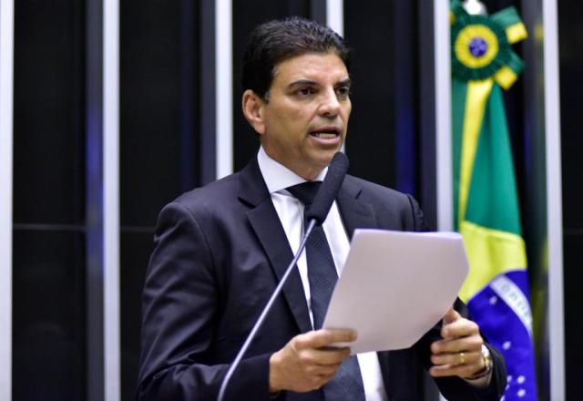 Cláudio Cajado explica a aprovação do novo regime fiscal - Zeca Ribeiro/Câmara dos Deputados