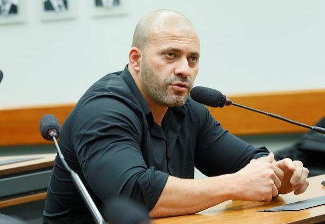 Ex-parlamentar está sob medidas cautelares desde que foi condenado pelo STF, em 20 de abril de 2022, por ataques verbais aos ministros da Corte | Reprodução/Câmara dos Deputados