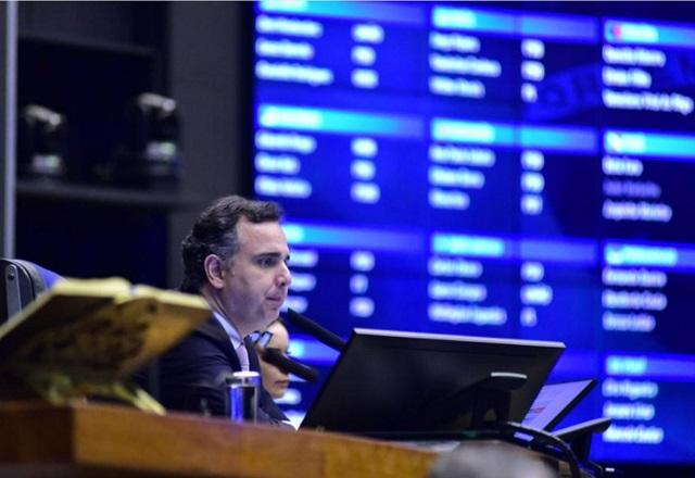 Rodrigo Pacheco na sessão conjunta do Congresso (Zeca Ribeiro/Câmara dos Deputados)