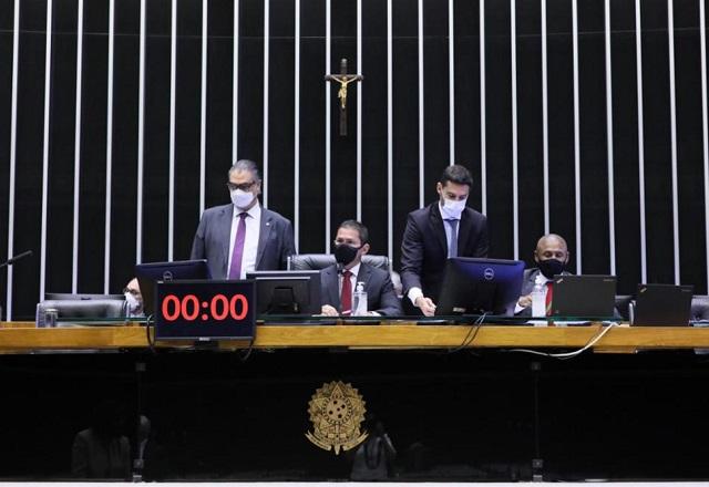 Sessão foi interrompida quando era feita a votação de um destaque a uma das emendas do Senado (Cleia Viana/Câmara dos Deputados)