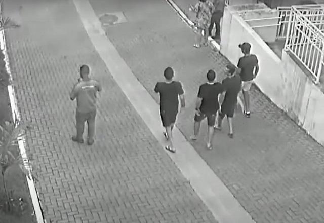 Câmera flagra suspeitos de morte de contraventor no RJ