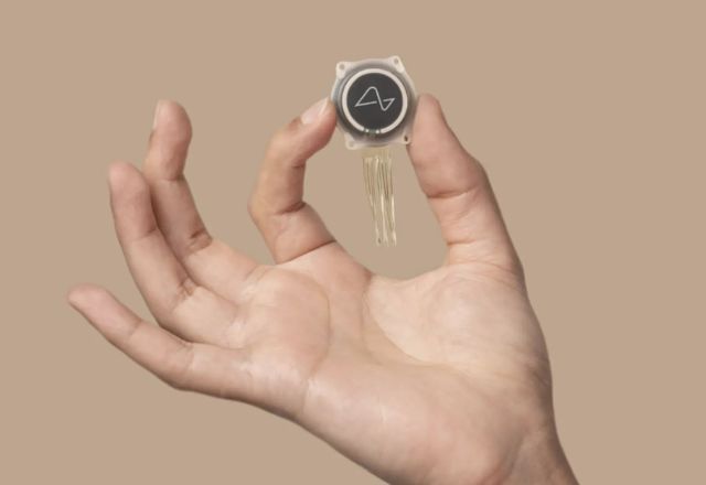 Canadá será o primeiro país fora dos Estados Unidos a realizar testes com chip cerebral da Neuralink | Divulgação/Neuralink