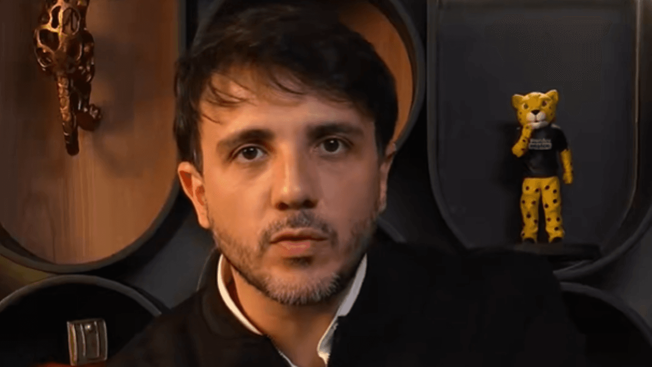 Renan propõe novo regime de trabalho: "CLT deu errado"