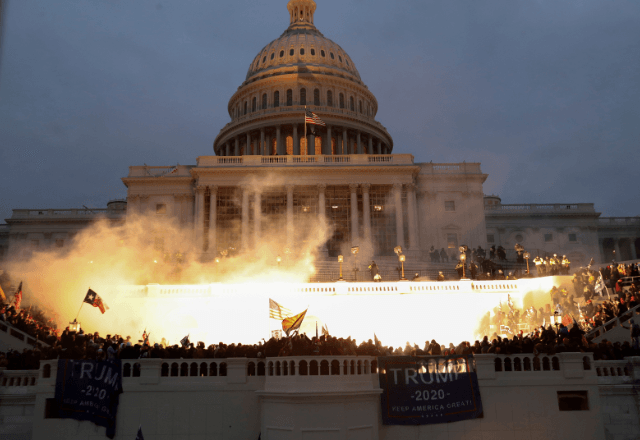Invasão ao Capitólio em 2021 | Foto: reprodução/Reuters 