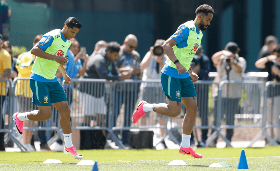 Imagem da notícia: Neymar evolui, e Ancelotti mantém mistério sobre o Brasil Imagem da notícia: Neymar evolui, e Ancelotti mantém mistério sobre o Brasil