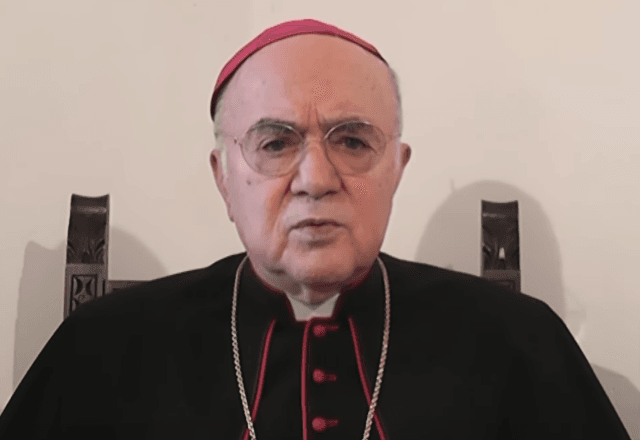 Carlo Maria Viganò, arcebispo italiano ultraconservador | Reprodução/Youtube
