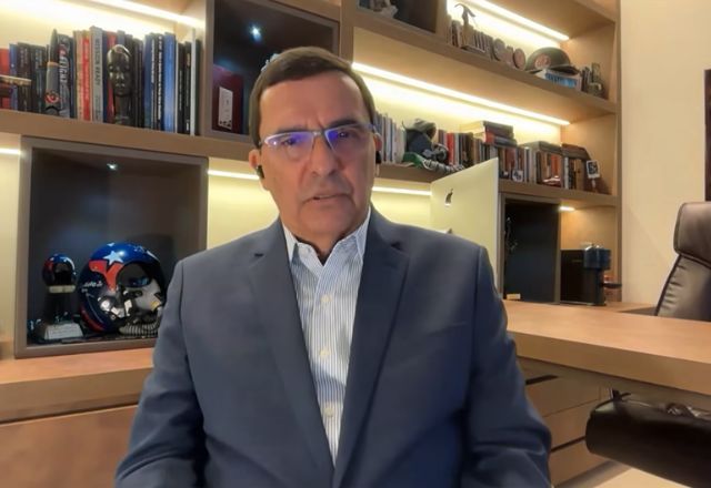 "O povo disse não ao golpe", afirma ex-comandante da FAB