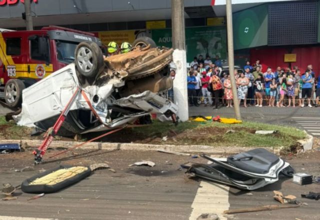 Carreta causa grave acidente em Chapecó, Santa Catarina | Reprodução/ Guarda Municipal de Chapecó