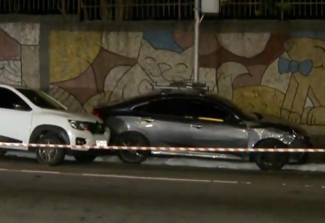 Carro roubado batido