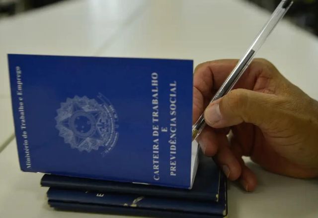 Mulheres lideraram a assinatura de carteira de trabalho em agosto | Marcello Casal JR/Agência Brasil