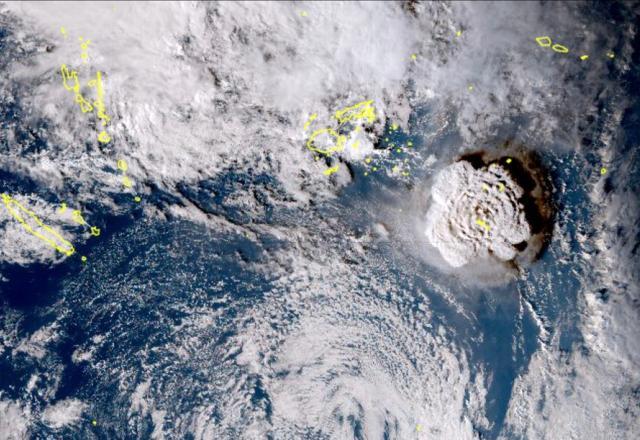 Catástrofe natural cobriu o reino polinésio de Tonga com camada de cinzas tóxicas | Japan Meteorology Agency