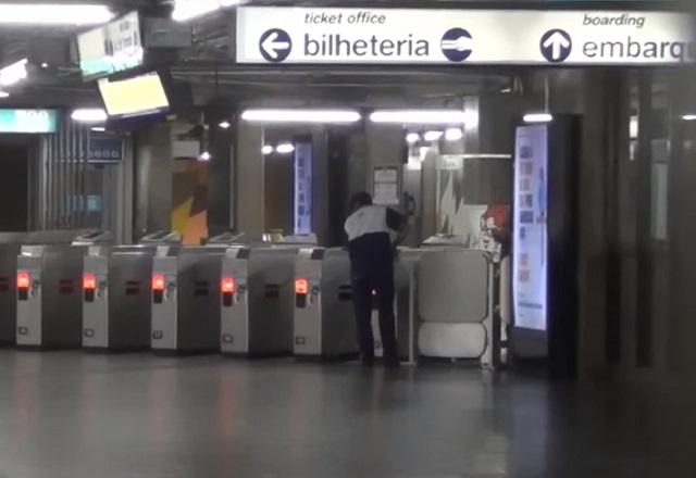 Catracas de estação de metrô