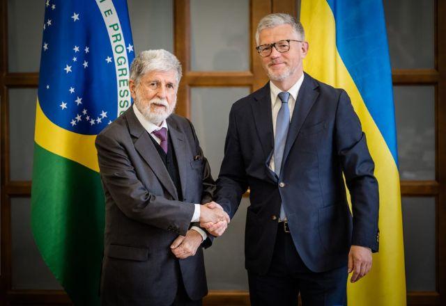 Celso Amorim e vice-chanceler ucraniano Andrij Melnyk