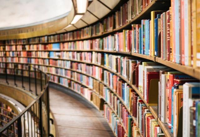 Dia da Educação: acesso a livros ainda é desafio no Brasil