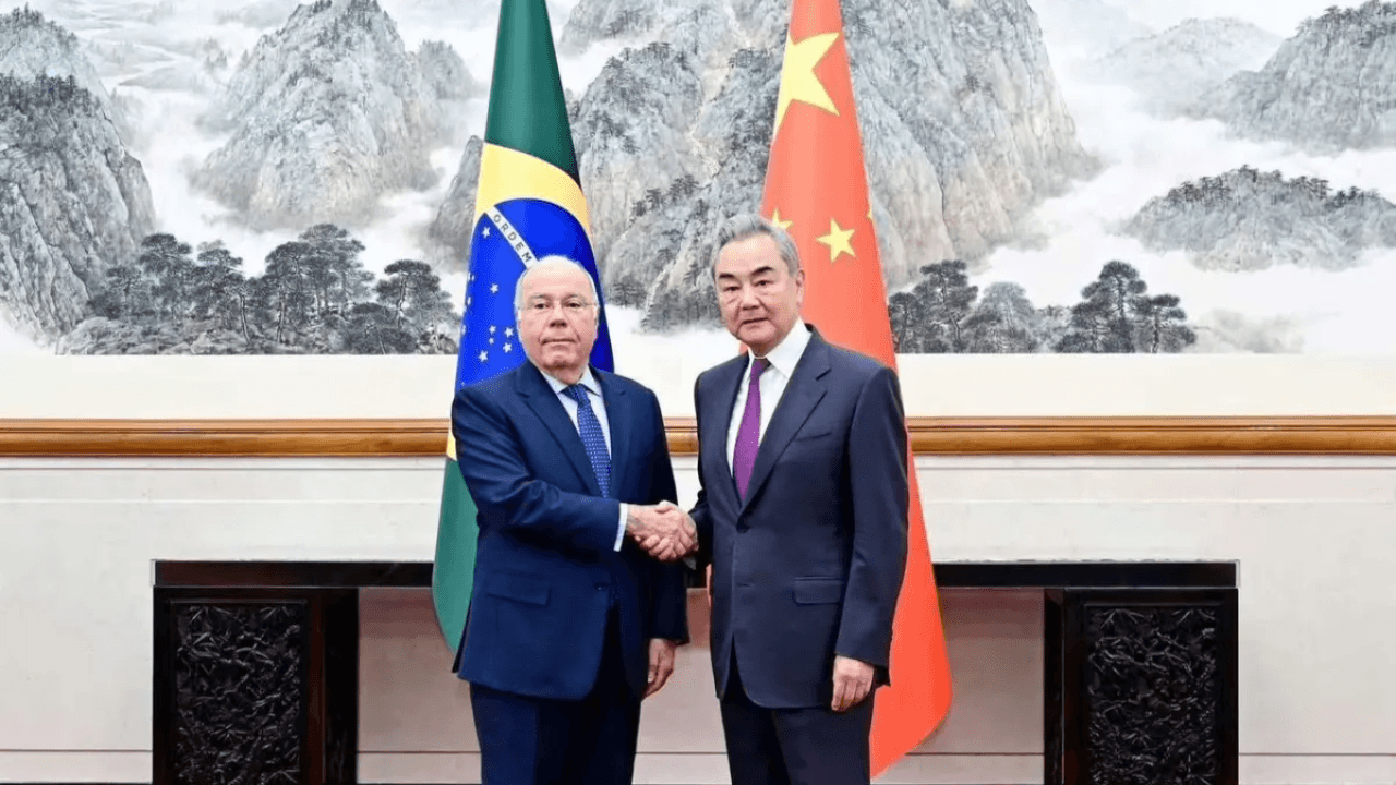 China diz apoiar Brasil em bandeira de soberania