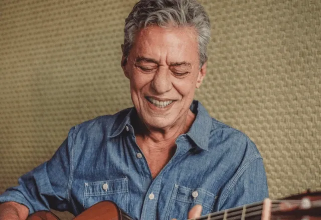 Cantor e compositor Chico Buarque está com 80 anos | Divulgação