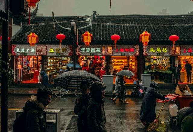 China tira suspensão de visto para estrangeiros